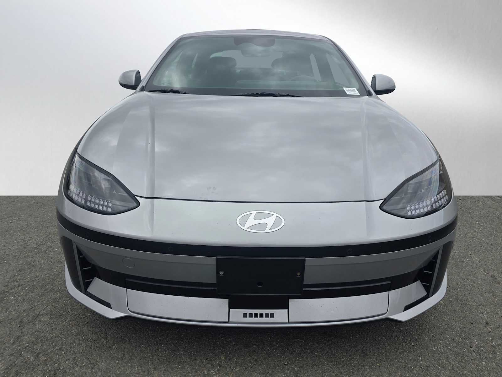 2023 Hyundai IONIQ 6 SE Standard Range
