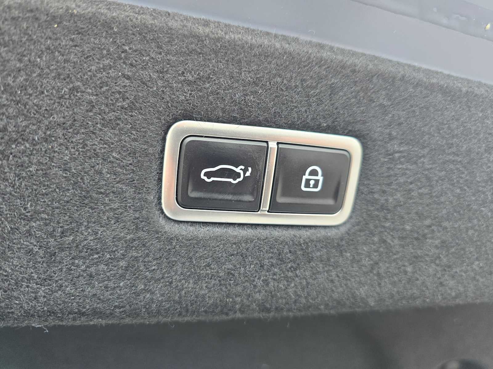 2024 Hyundai IONIQ 6 SE