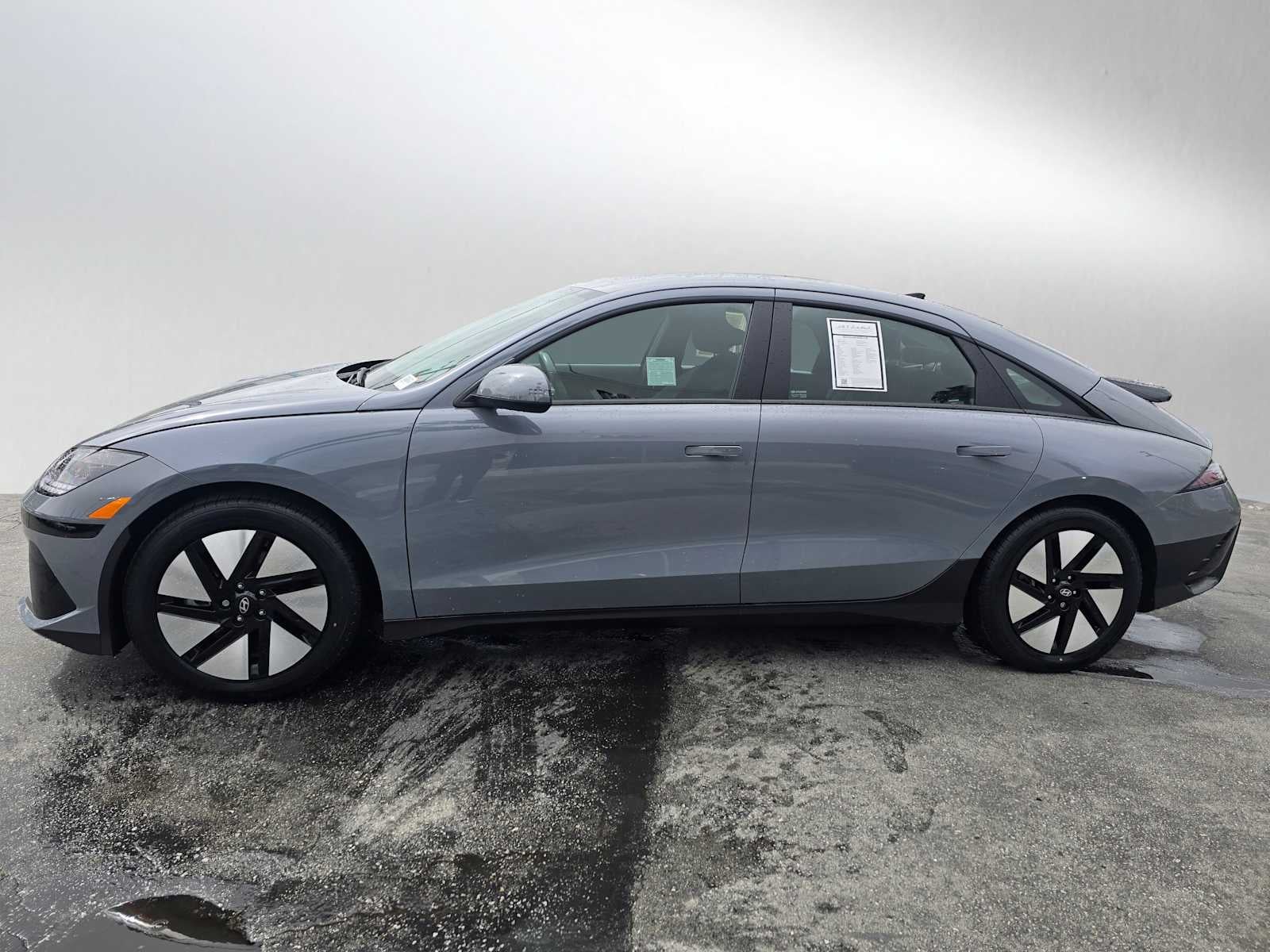 2024 Hyundai IONIQ 6 SE
