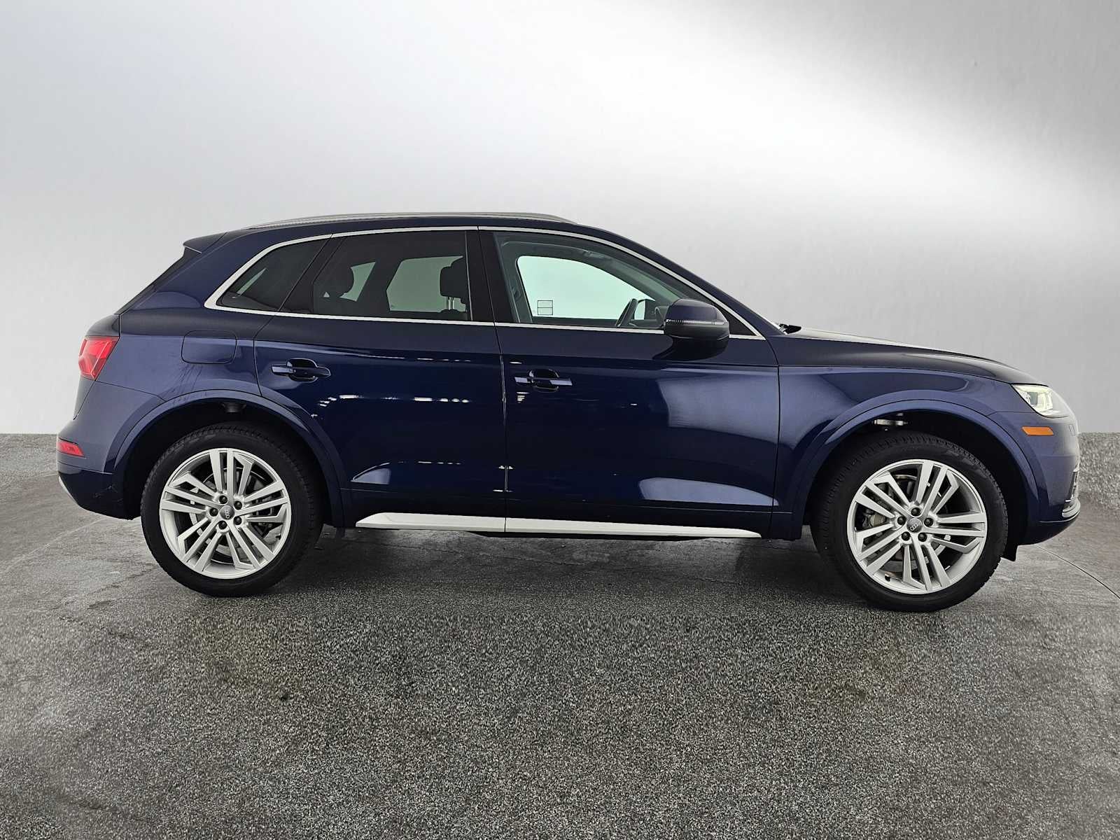 2020 Audi Q5 Premium Plus