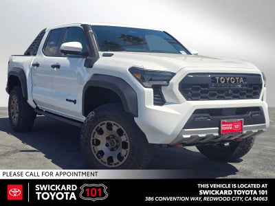 2026 Toyota Tacoma i-FORCE MAX Tacoma Trailhunter