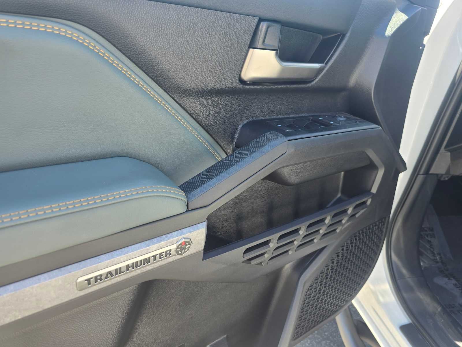 2026 Toyota Tacoma i-FORCE MAX Tacoma Trailhunter