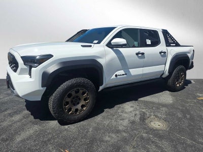 2026 Toyota Tacoma i-FORCE MAX Tacoma Trailhunter