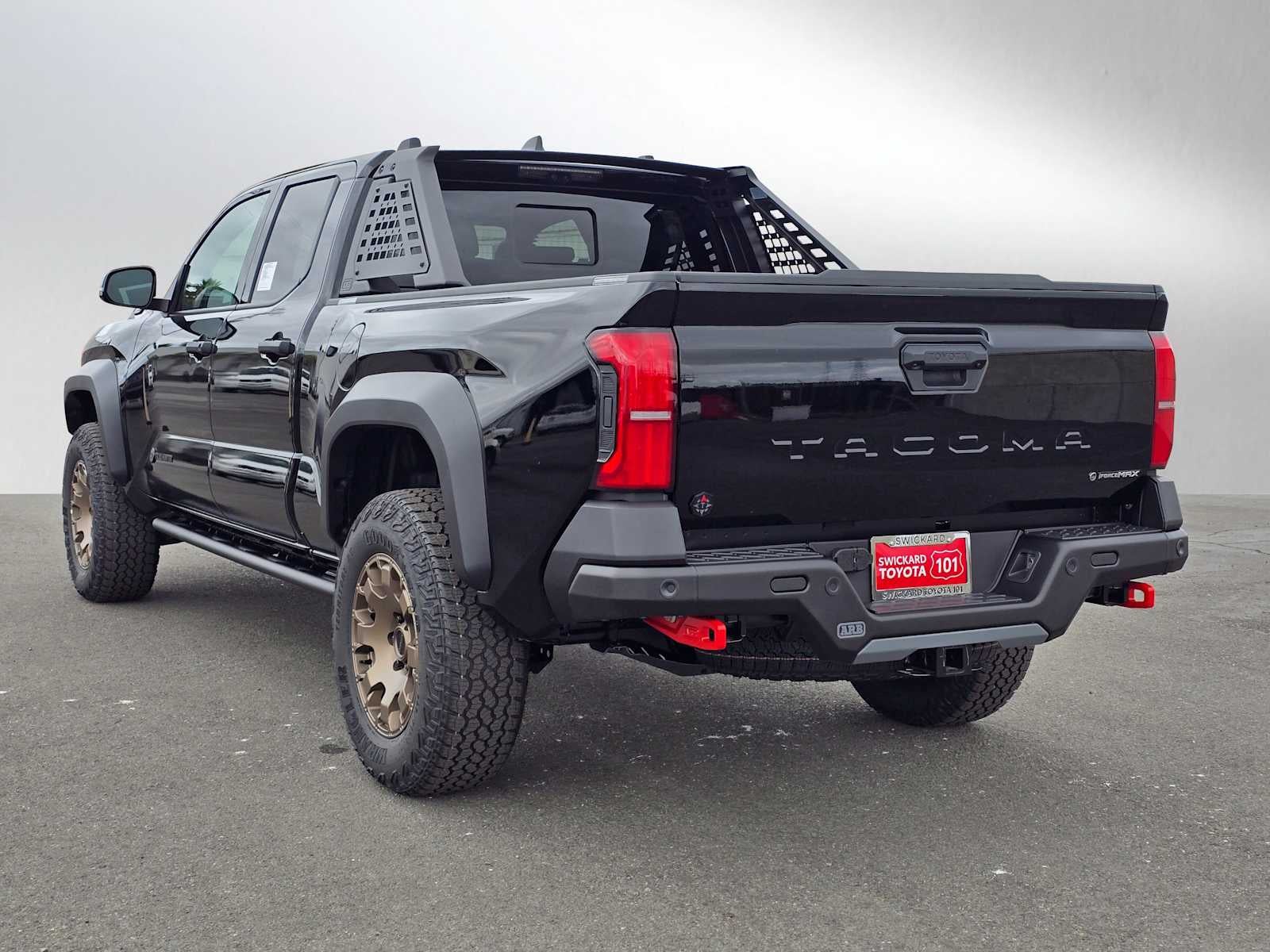 2025 Toyota Tacoma i-FORCE MAX Tacoma Trailhunter