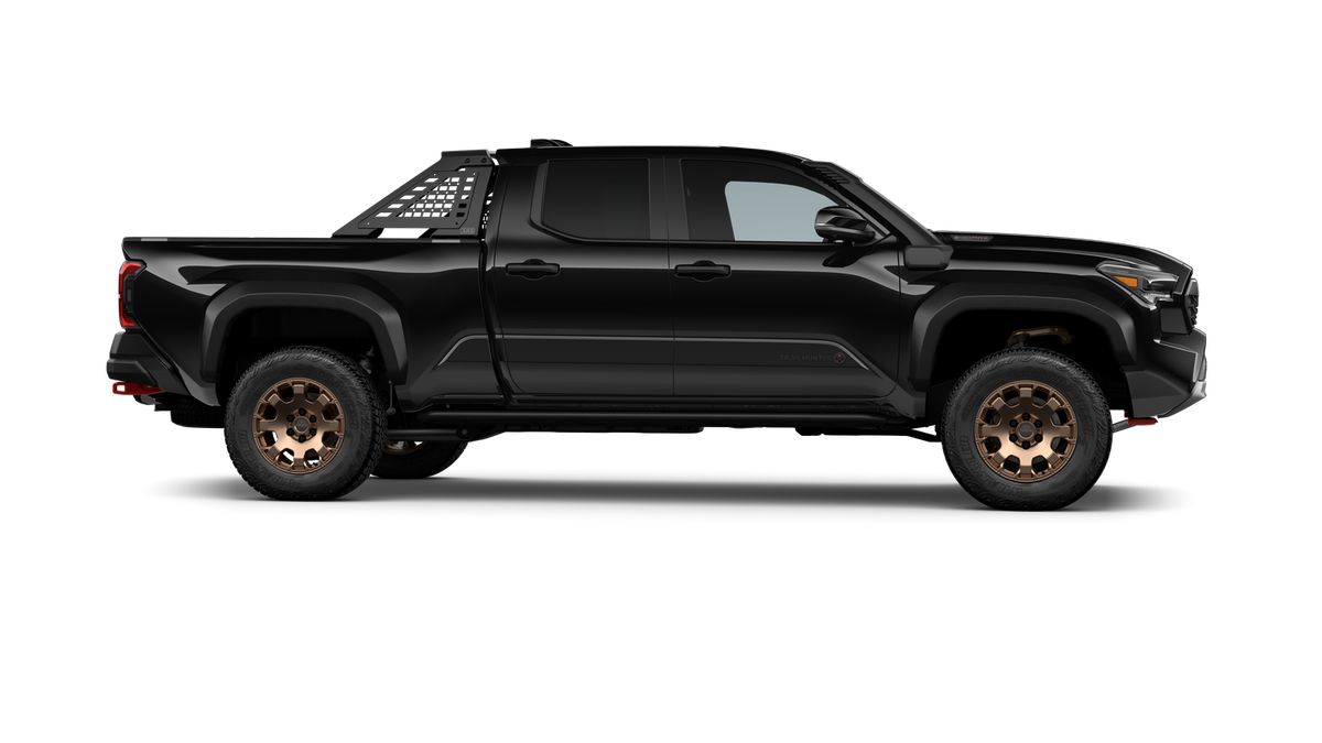 2025 Toyota Tacoma i-FORCE MAX Tacoma Trailhunter