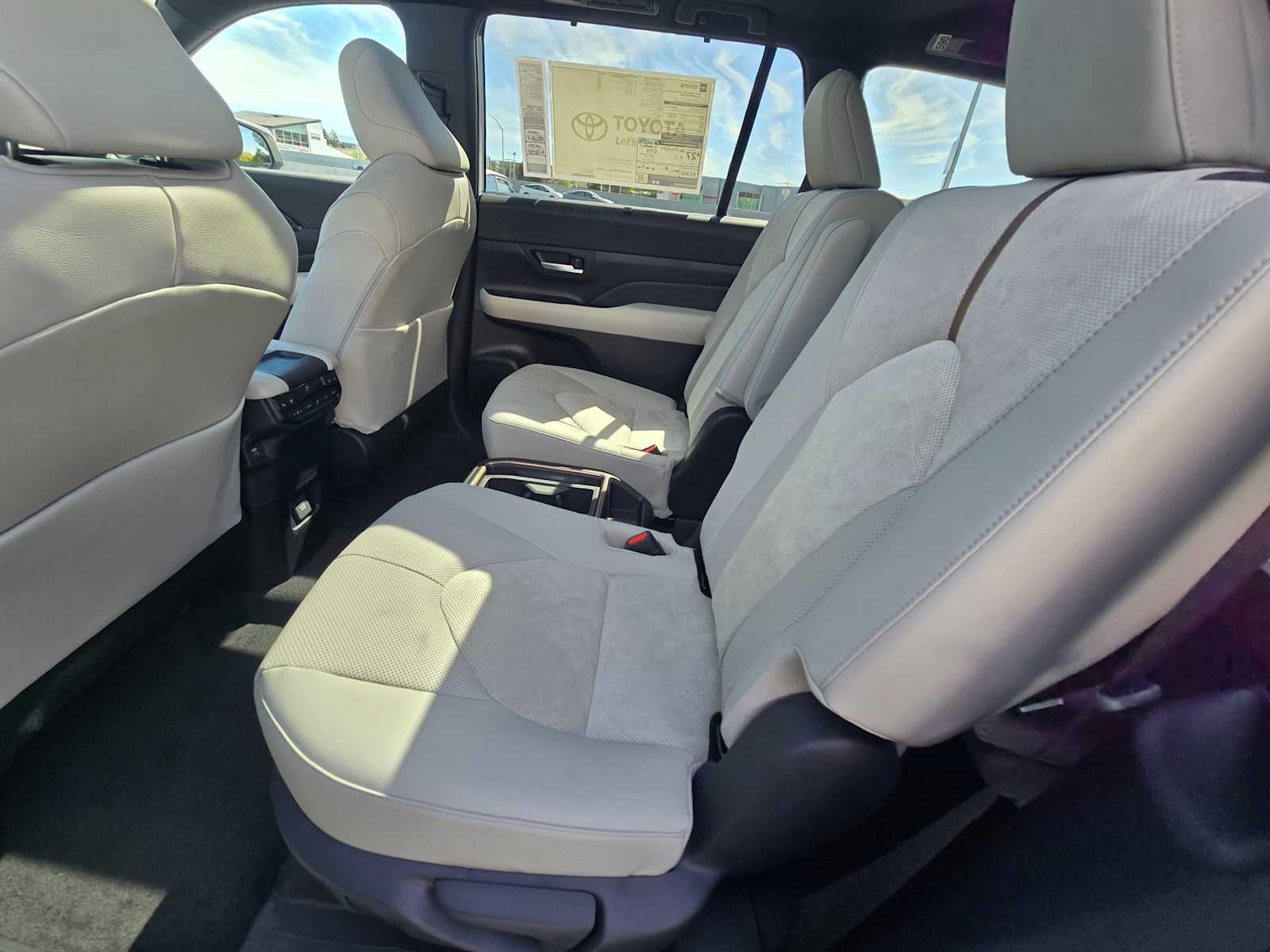 2026 Toyota Grand Highlander Hybrid MAX Platinum
