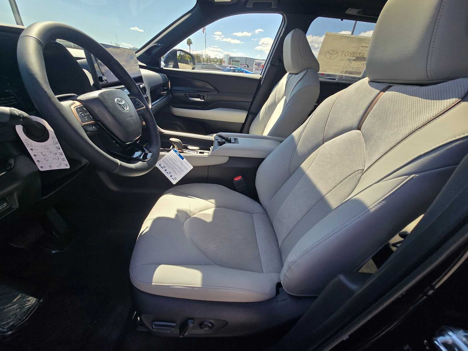 2026 Toyota Grand Highlander Hybrid MAX Platinum