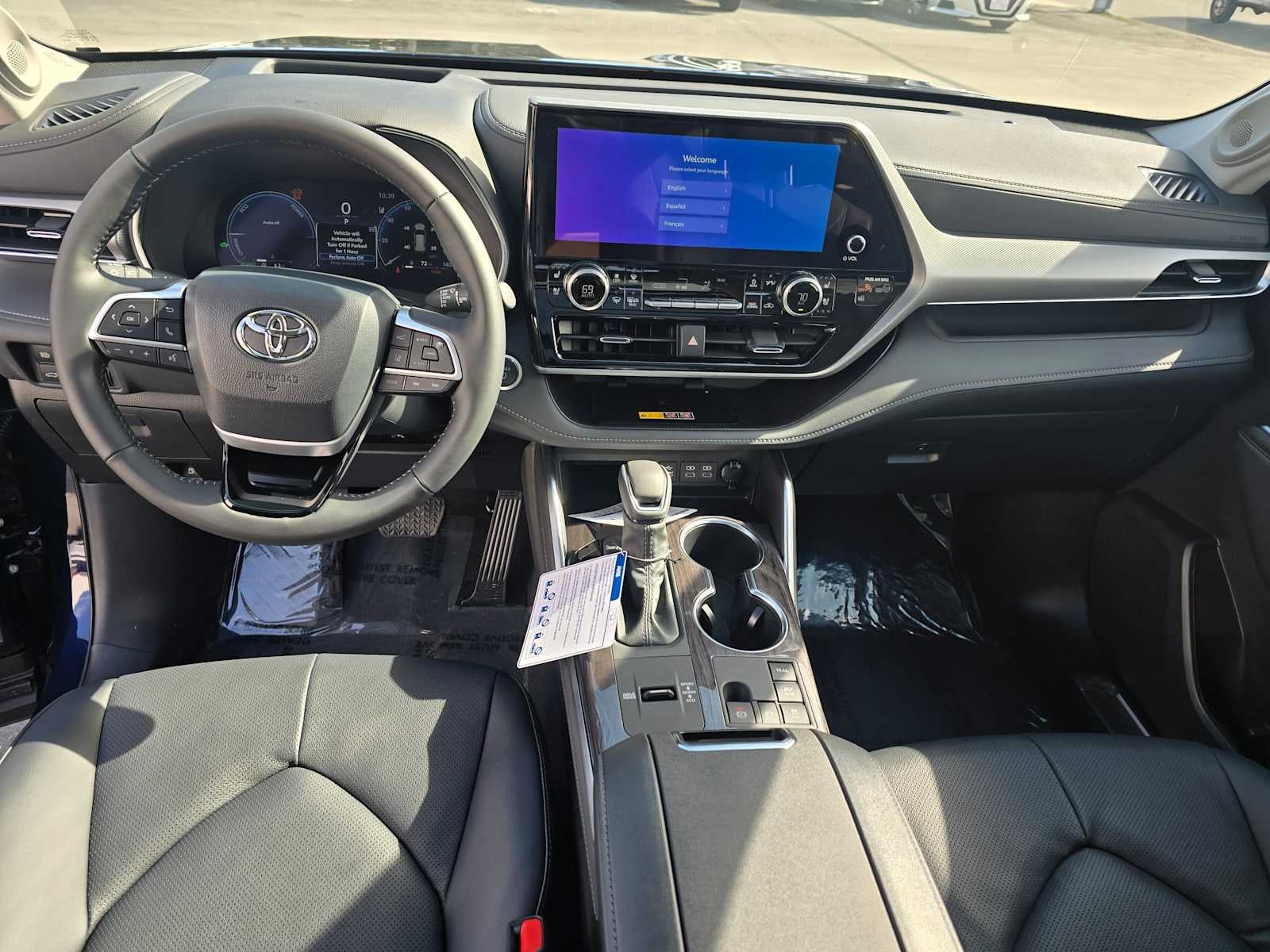 2026 Toyota Highlander Hybrid Platinum