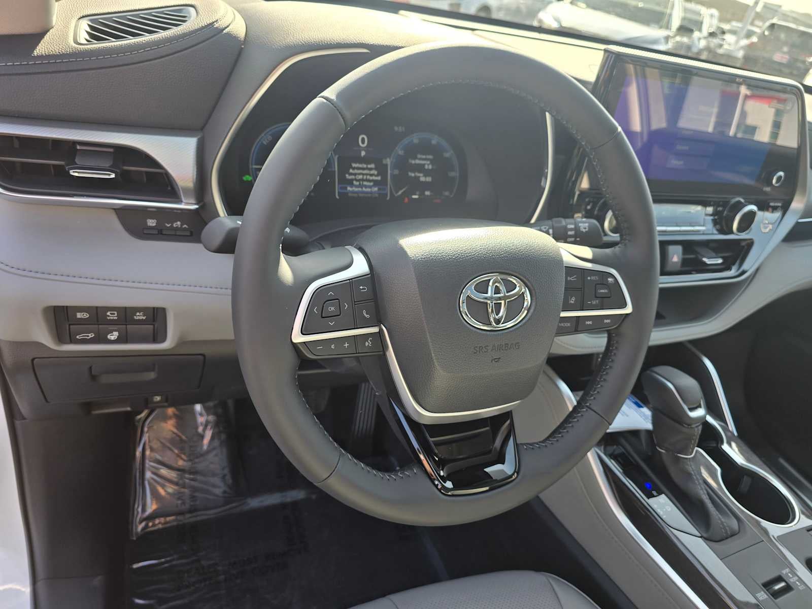 2026 Toyota Highlander Hybrid Platinum