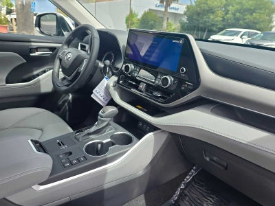 2026 Toyota Highlander Hybrid XLE