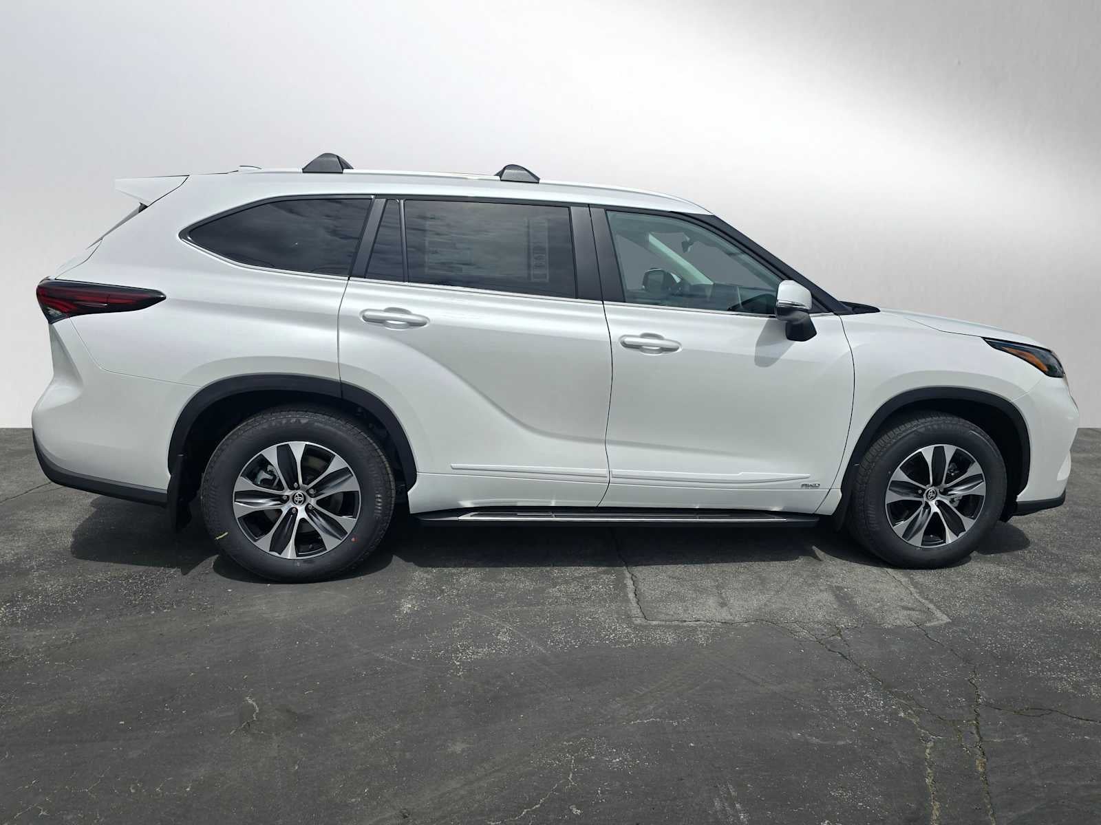 2026 Toyota Highlander Hybrid XLE