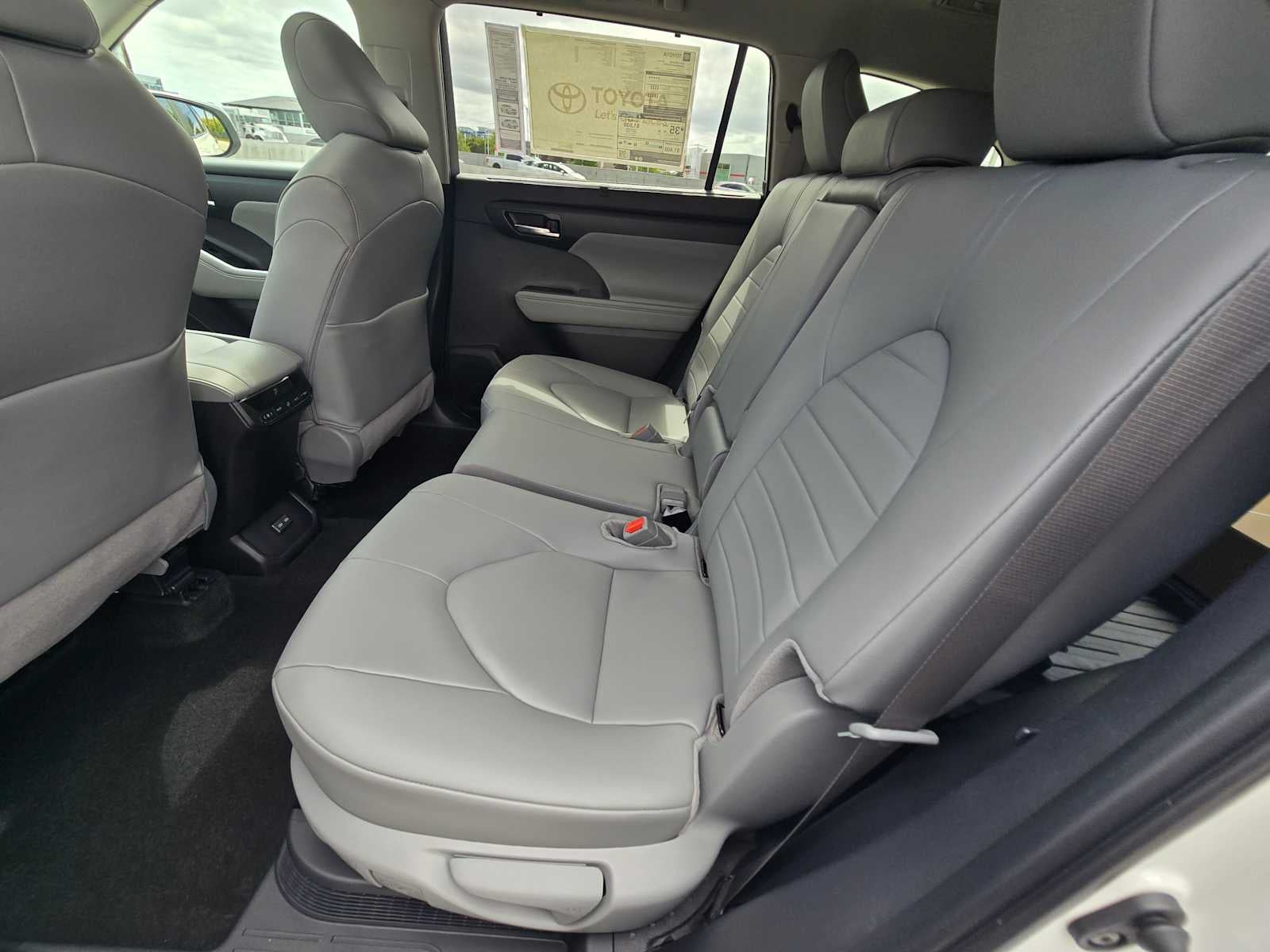 2026 Toyota Highlander Hybrid XLE