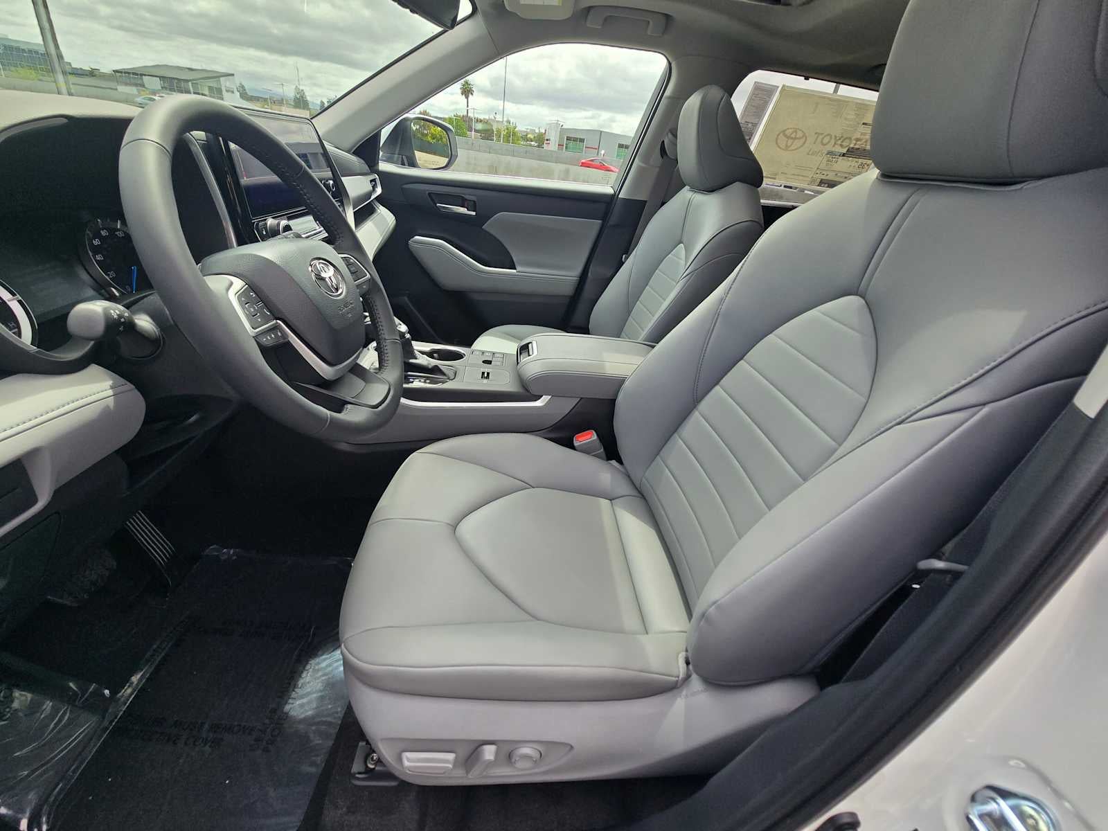 2026 Toyota Highlander Hybrid XLE