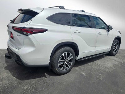 2026 Toyota Highlander Hybrid XLE
