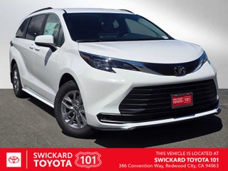 2026 Toyota Sienna LE