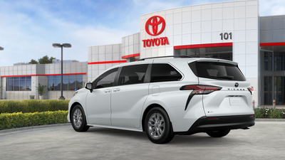 2026 Toyota Sienna XLE