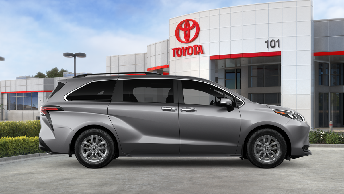 2026 Toyota Sienna XLE