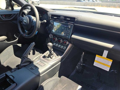 2026 Toyota GR86 Premium MT