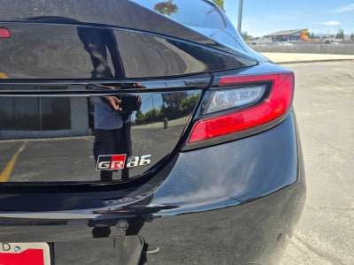 2026 Toyota GR86 Premium AT
