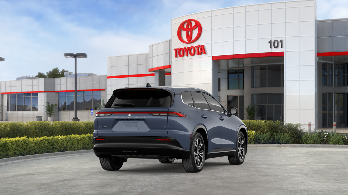 2026 Toyota Toyota Crown Signia XLE