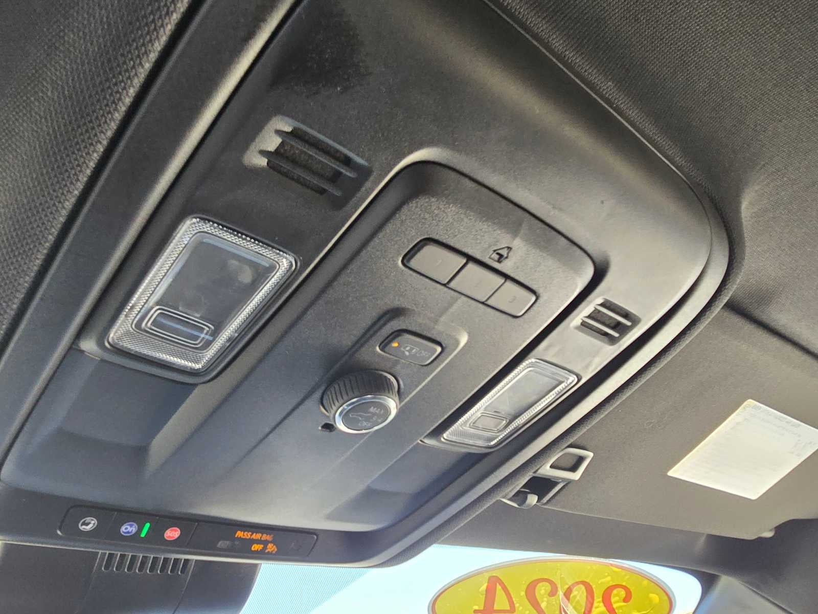 2024 GMC Yukon XL SLT