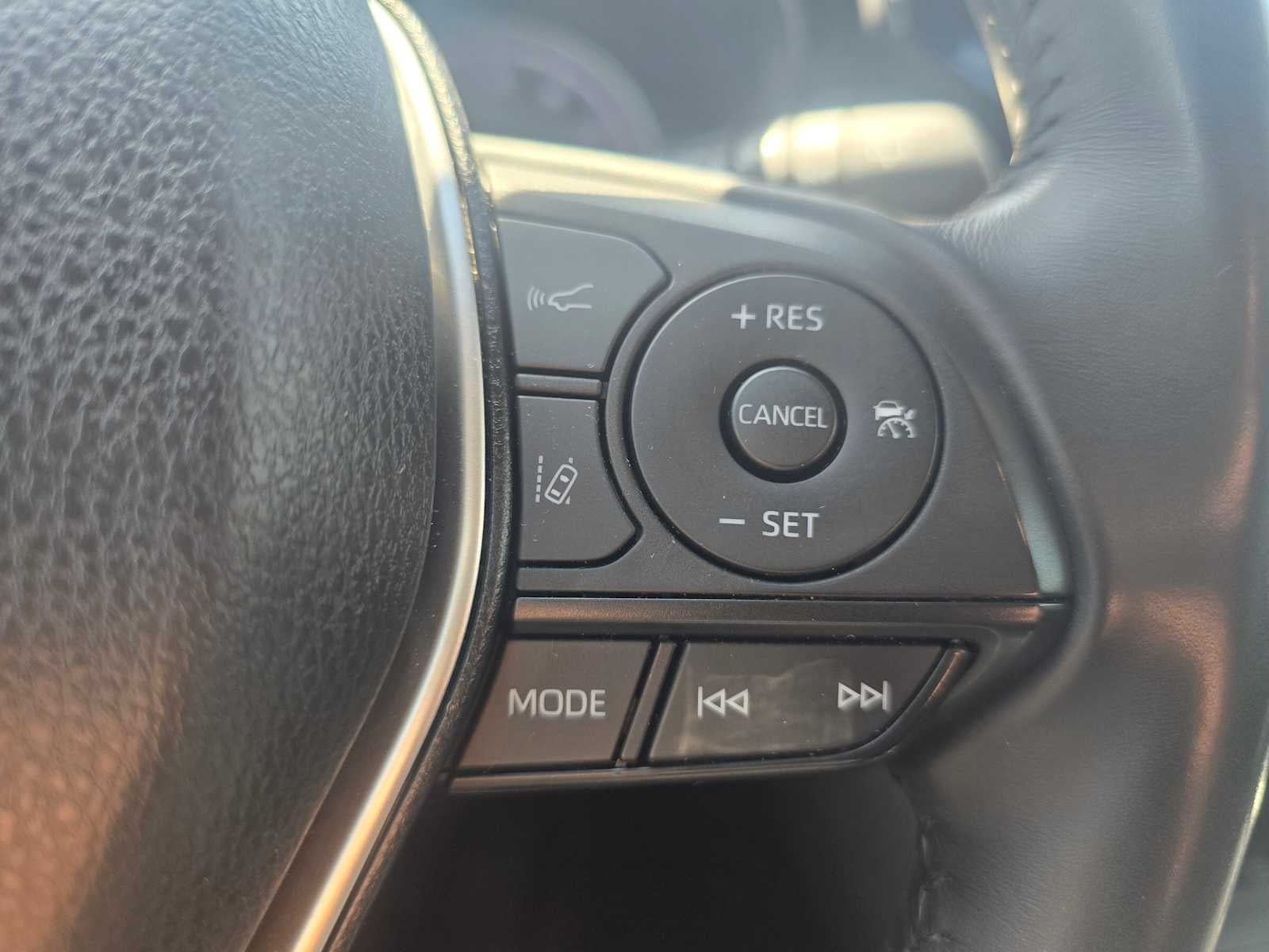 2022 Toyota Venza LE