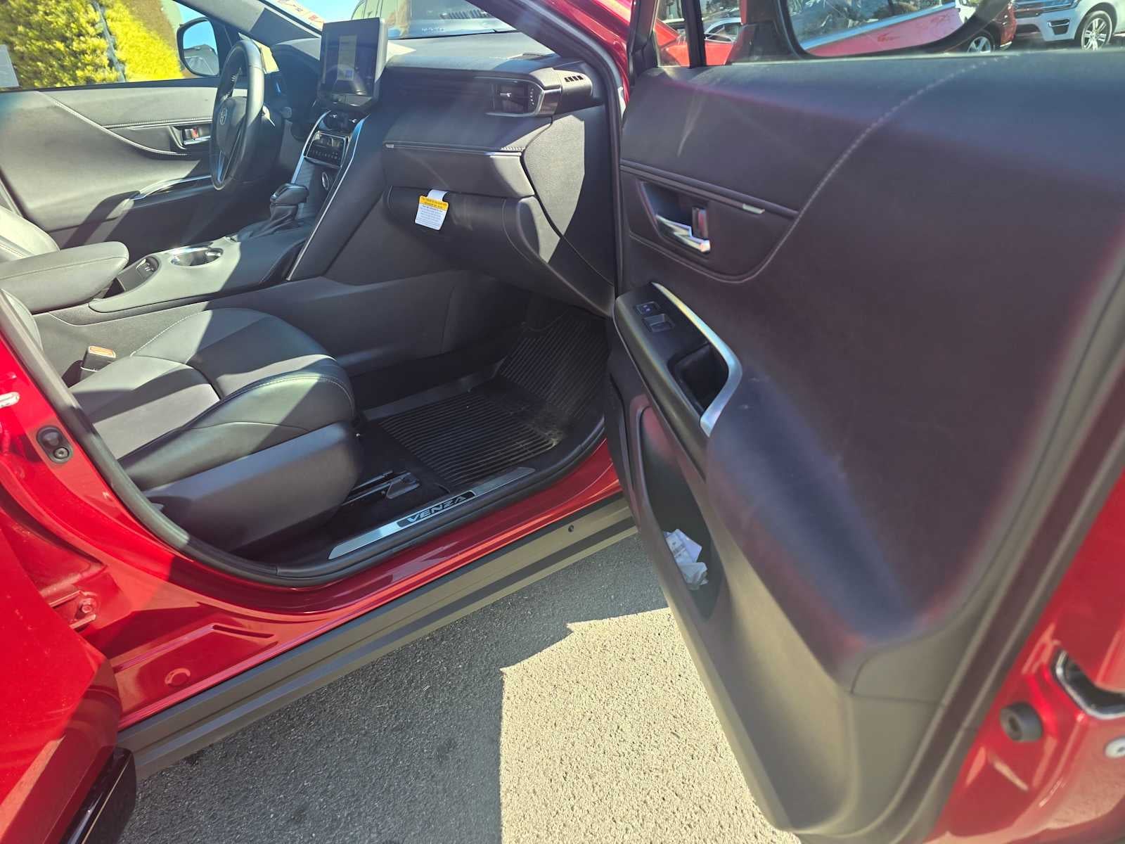 2023 Toyota Venza Nightshade