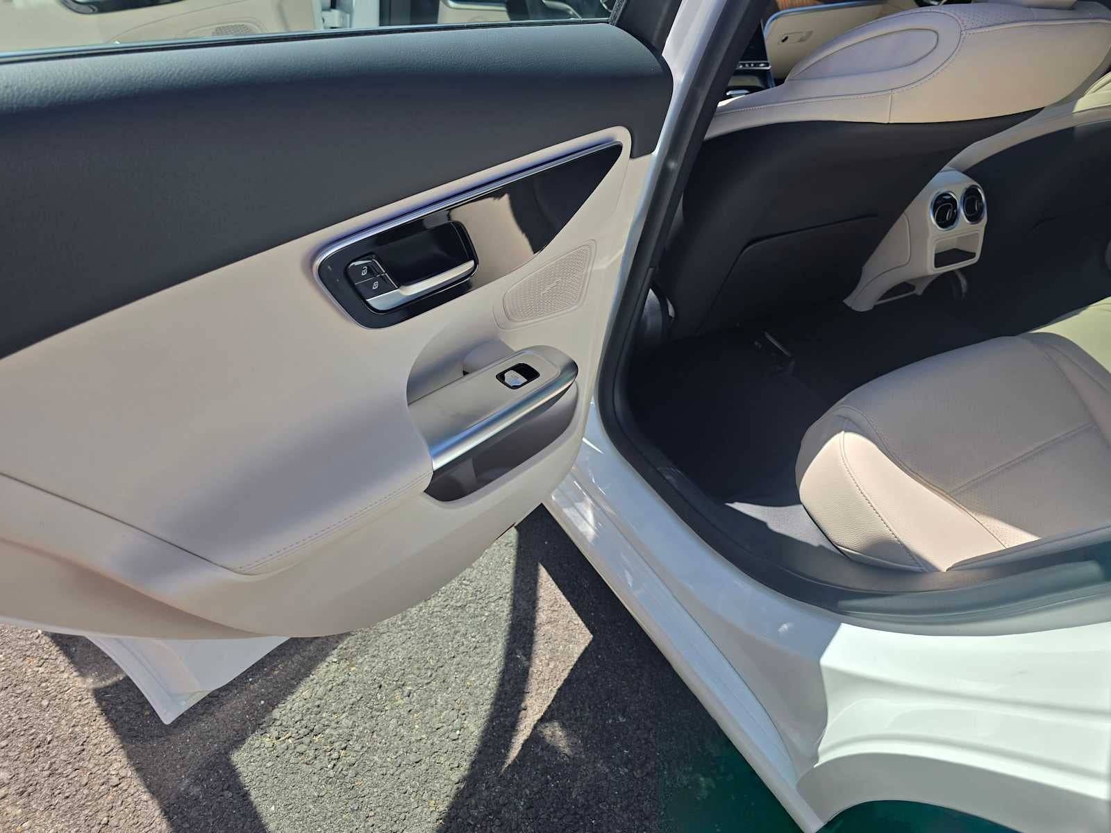 2026 Mercedes-Benz C 300 Sedan