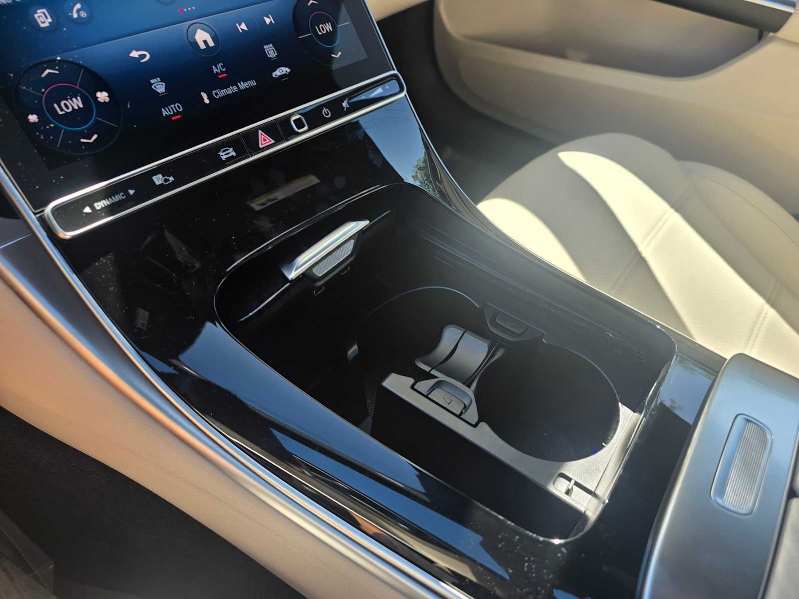 2026 Mercedes-Benz C 300 4MATIC® Sedan