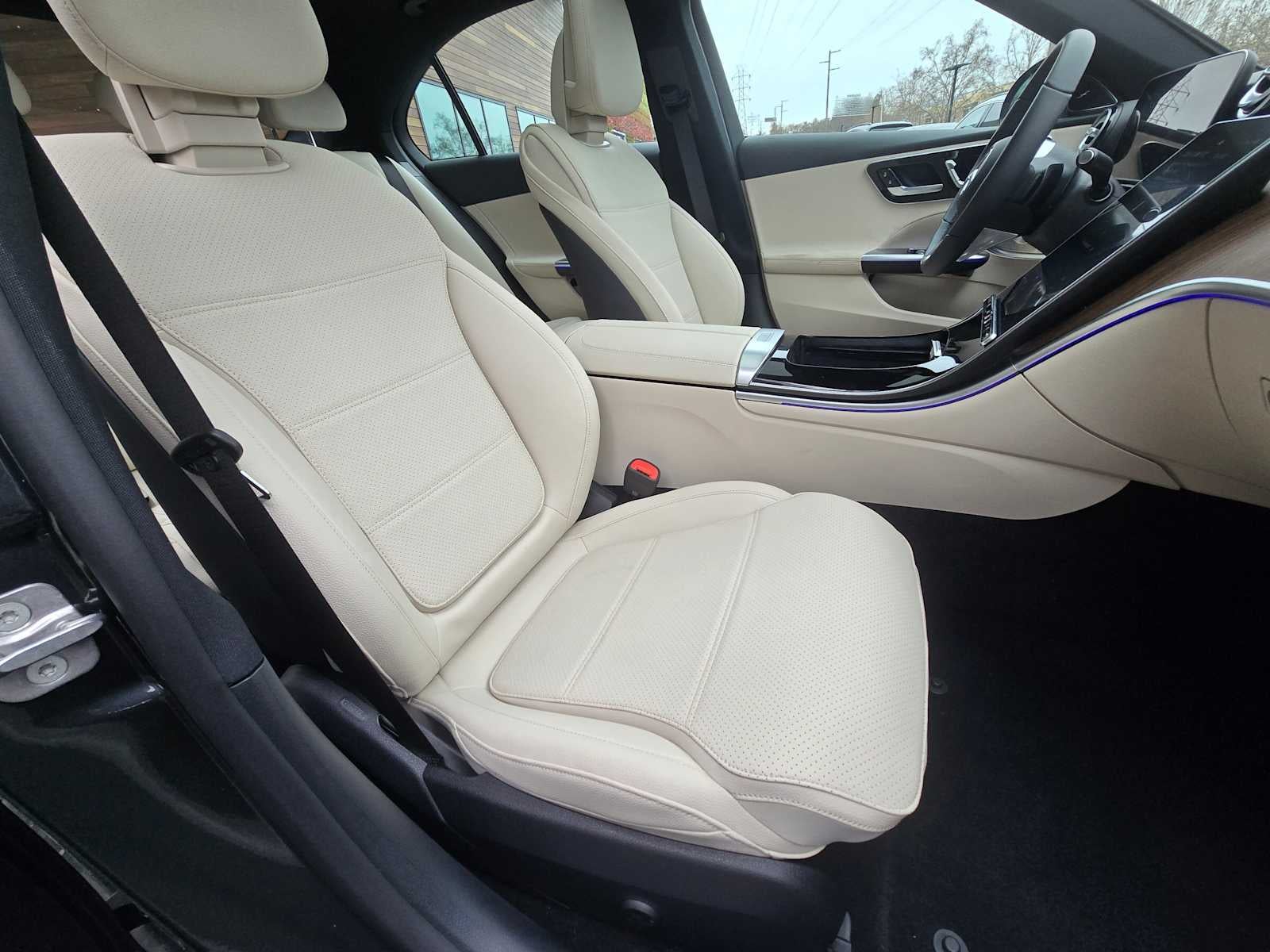 2025 Mercedes-Benz C 300 4MATIC® Sedan
