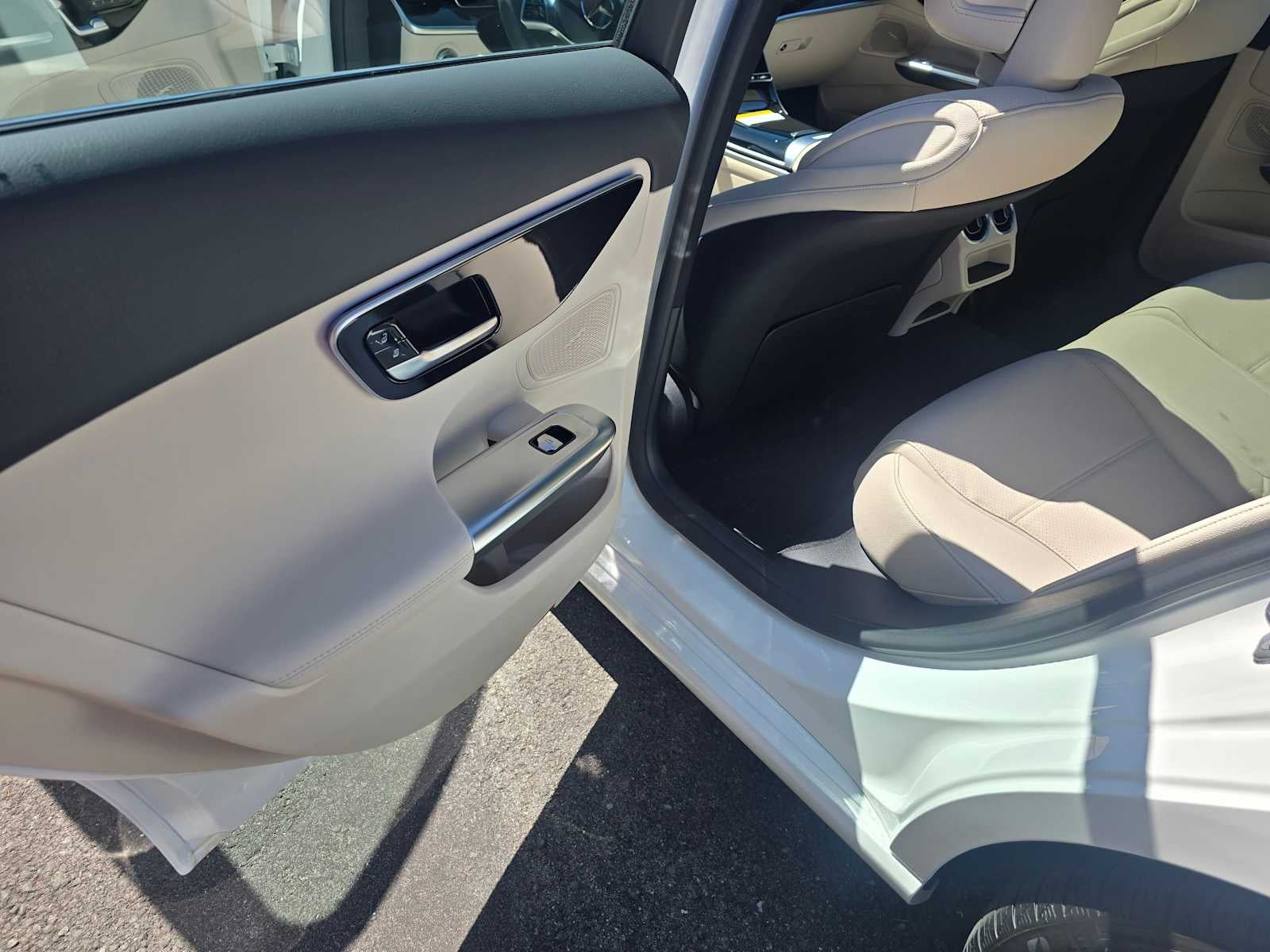 2026 Mercedes-Benz C 300 4MATIC® Sedan