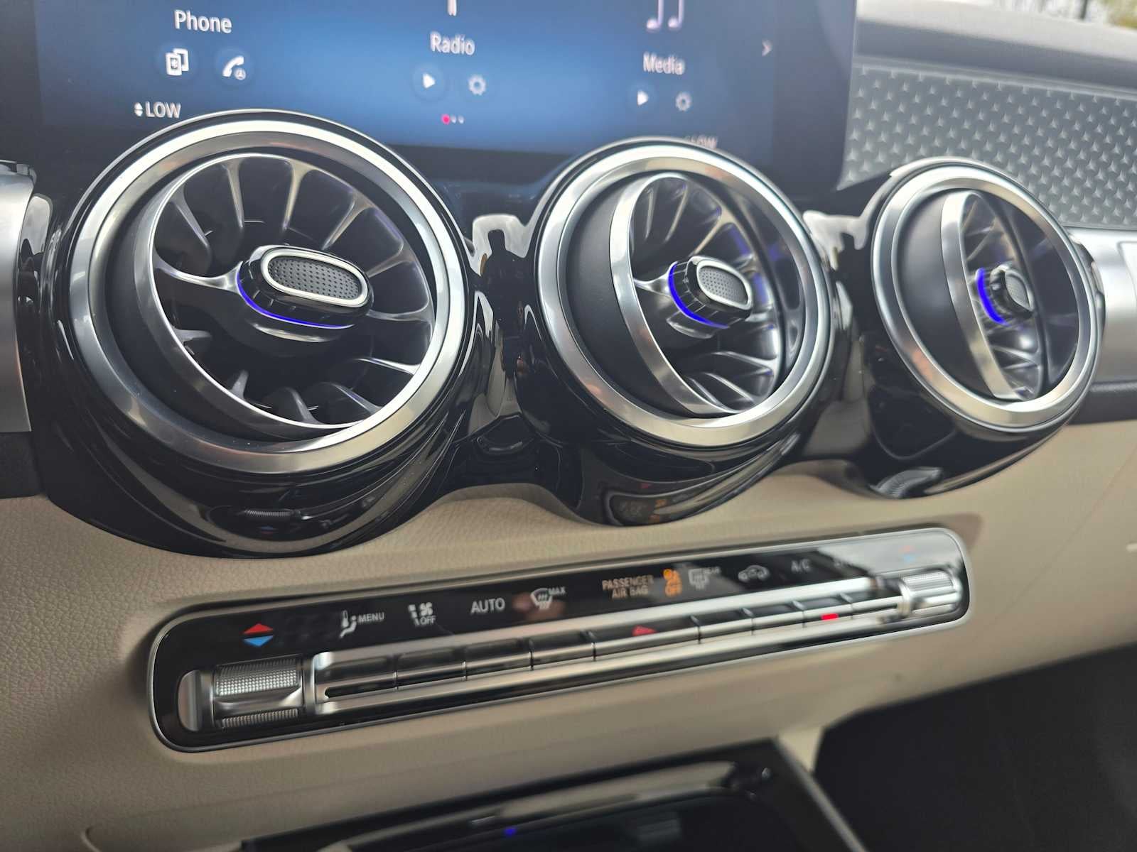 2025 Mercedes-Benz GLB GLB 250