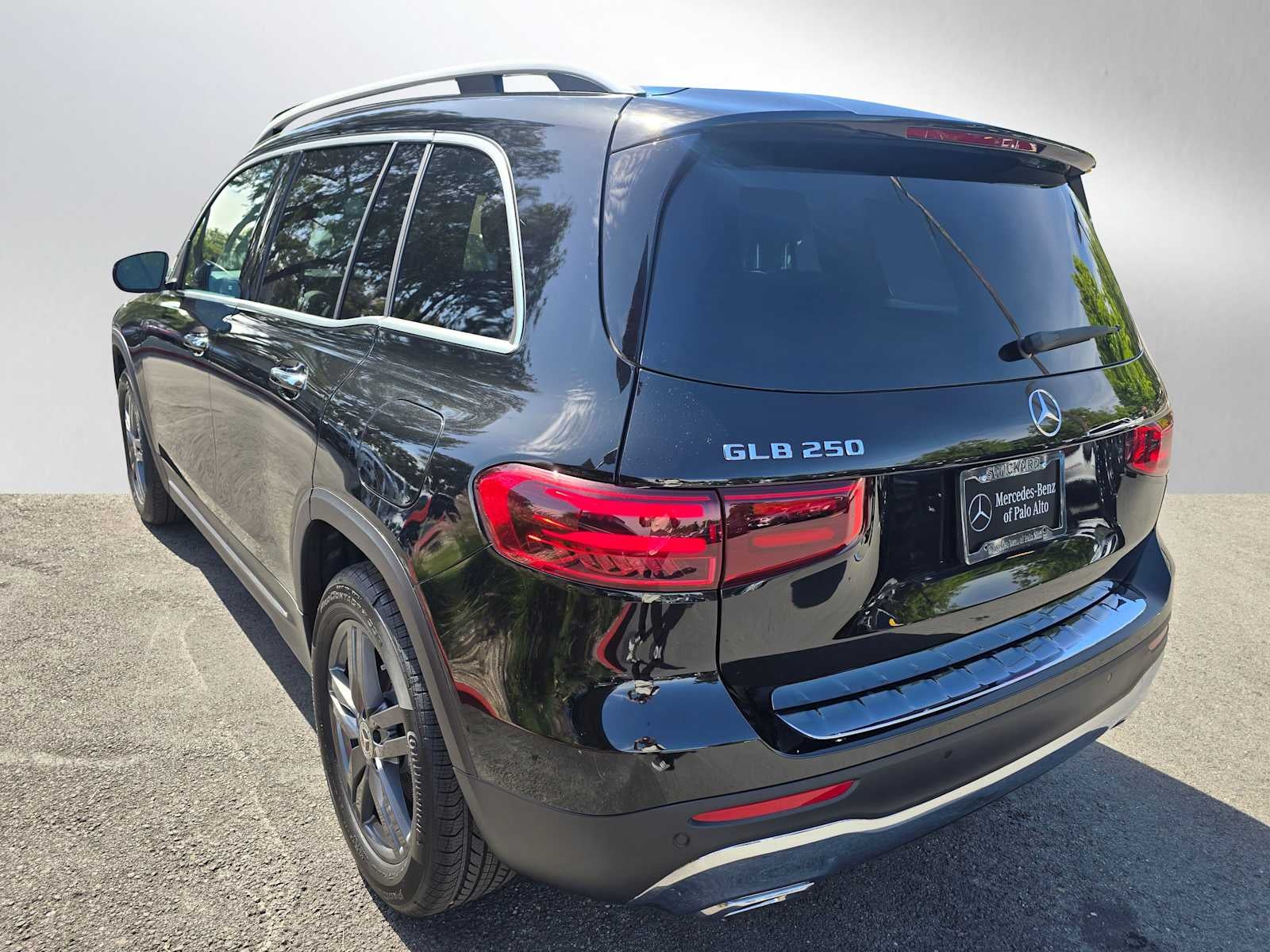 2026 Mercedes-Benz GLB 250 SUV