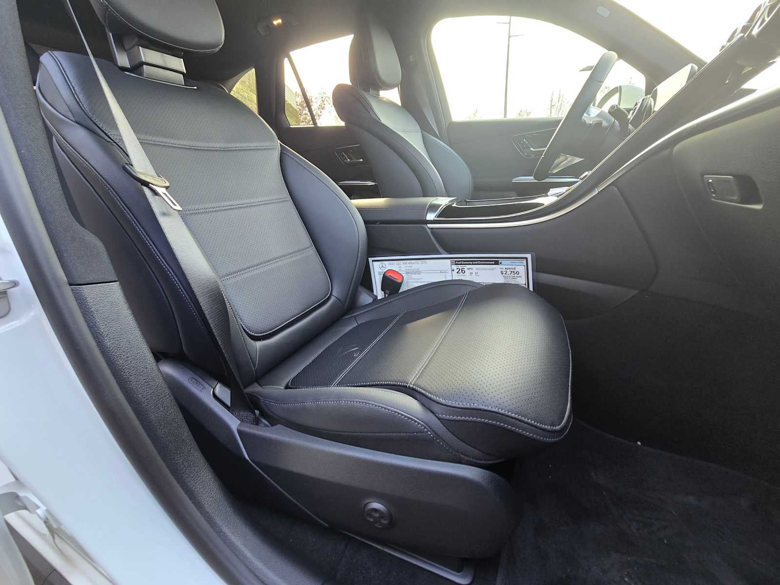 2025 Mercedes-Benz GLC GLC 300
