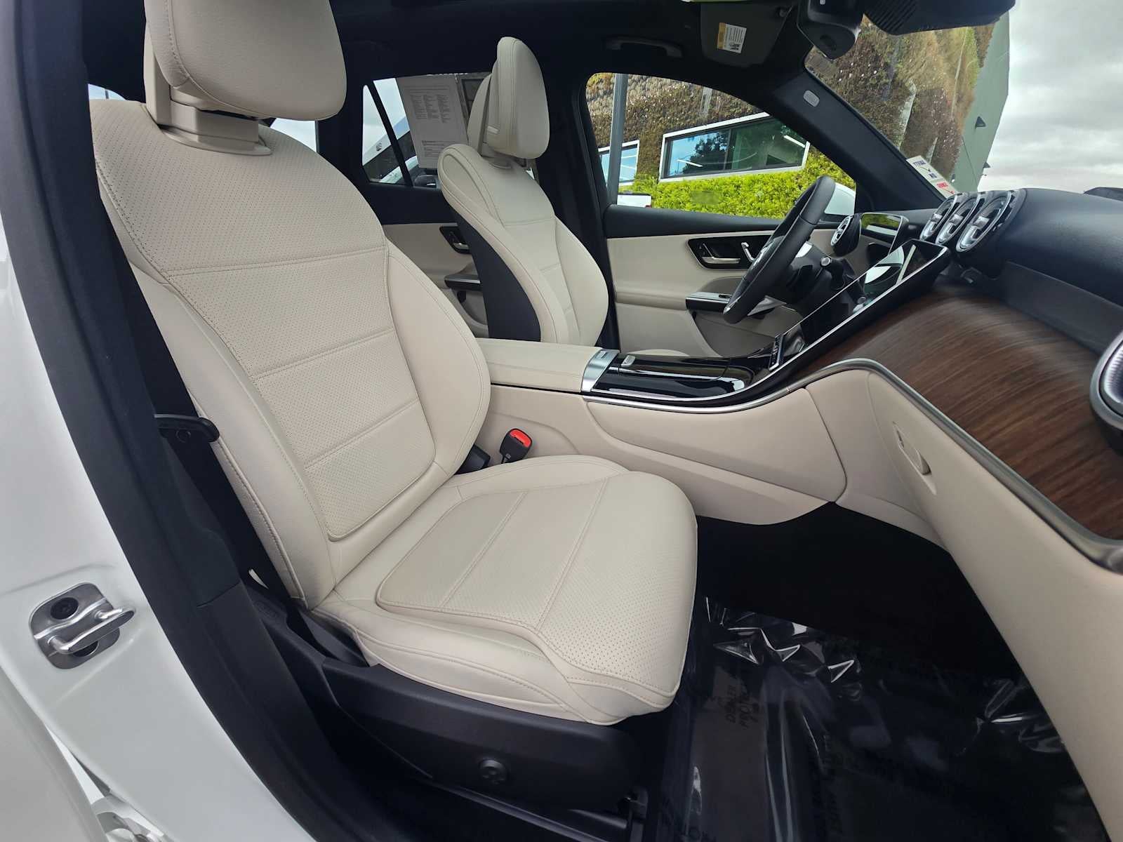 2026 Mercedes-Benz GLC 300 4MATIC® SUV