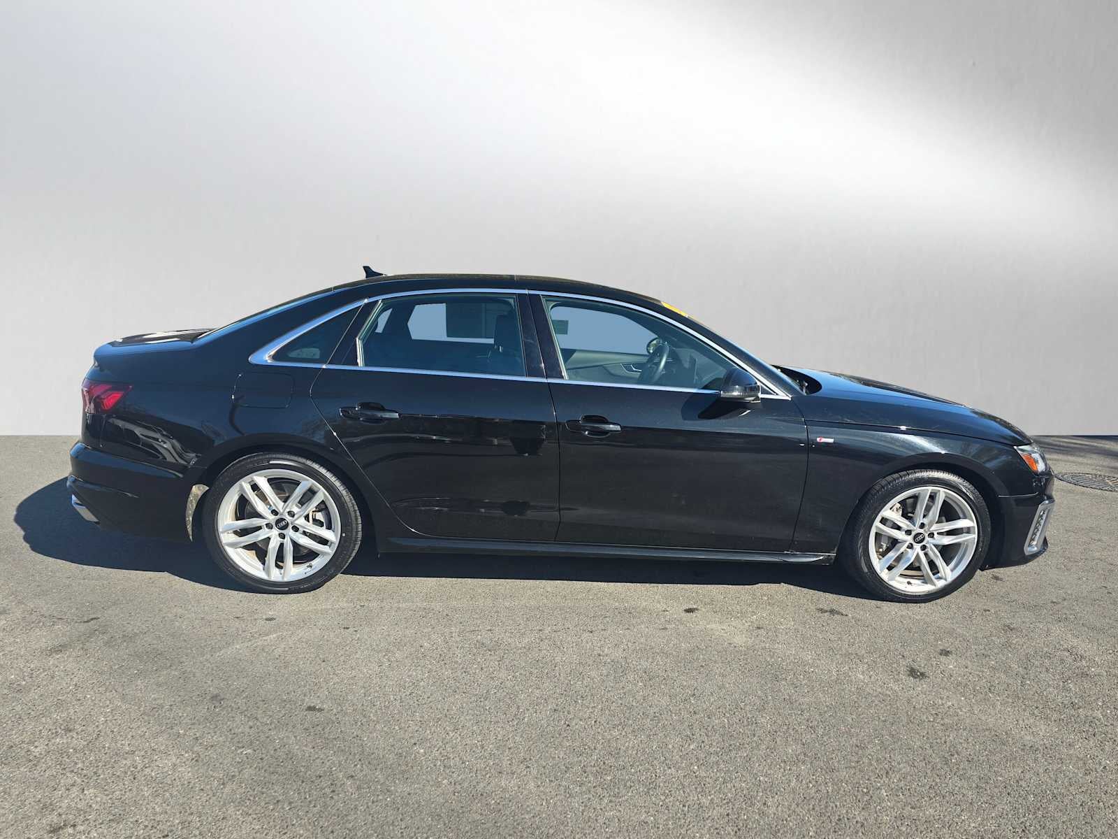 2024 Audi A4 S line Premium Plus