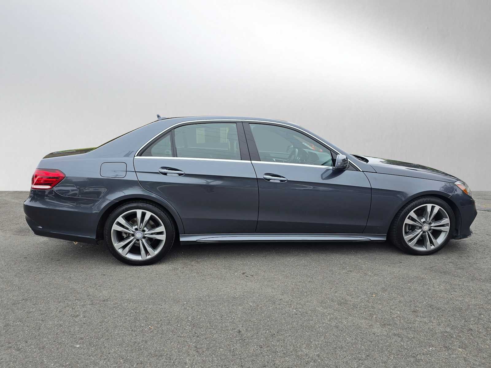 2014 Mercedes-Benz E 350 4dr Sdn RWD