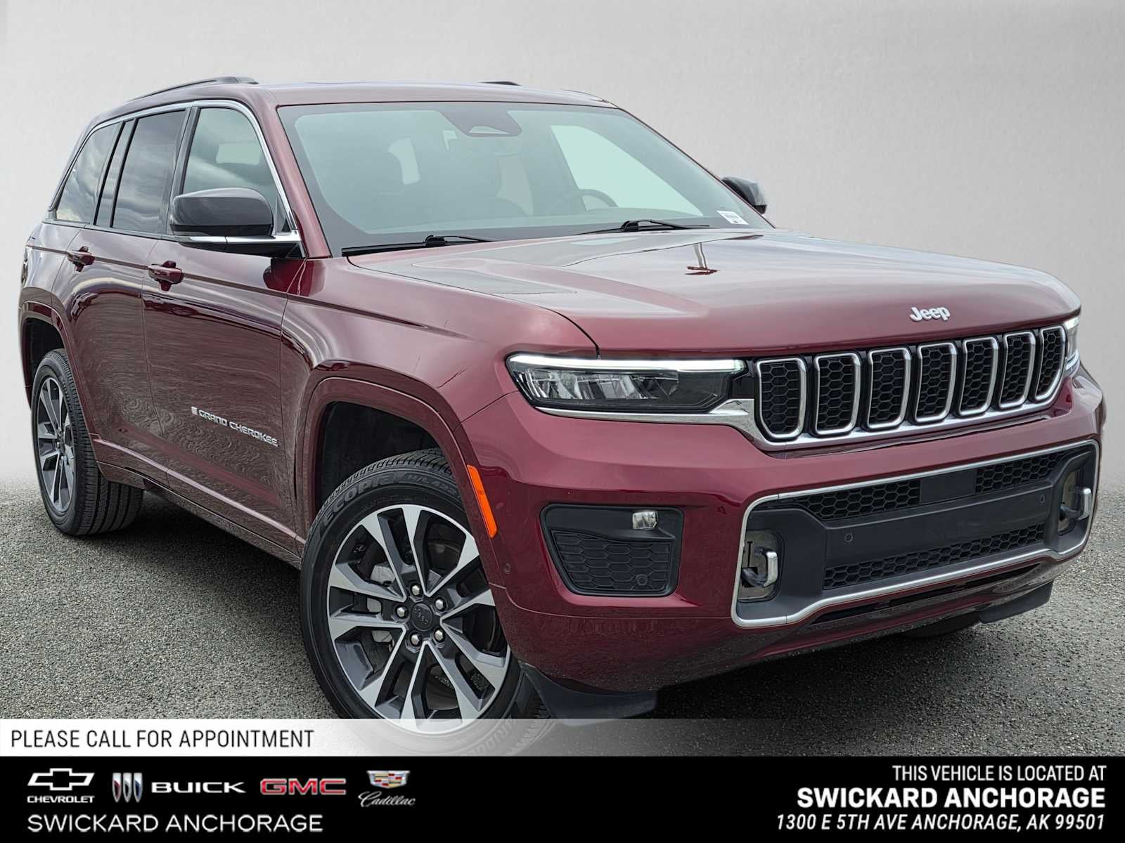 2025 Jeep Grand Cherokee Overland 4x4's photo