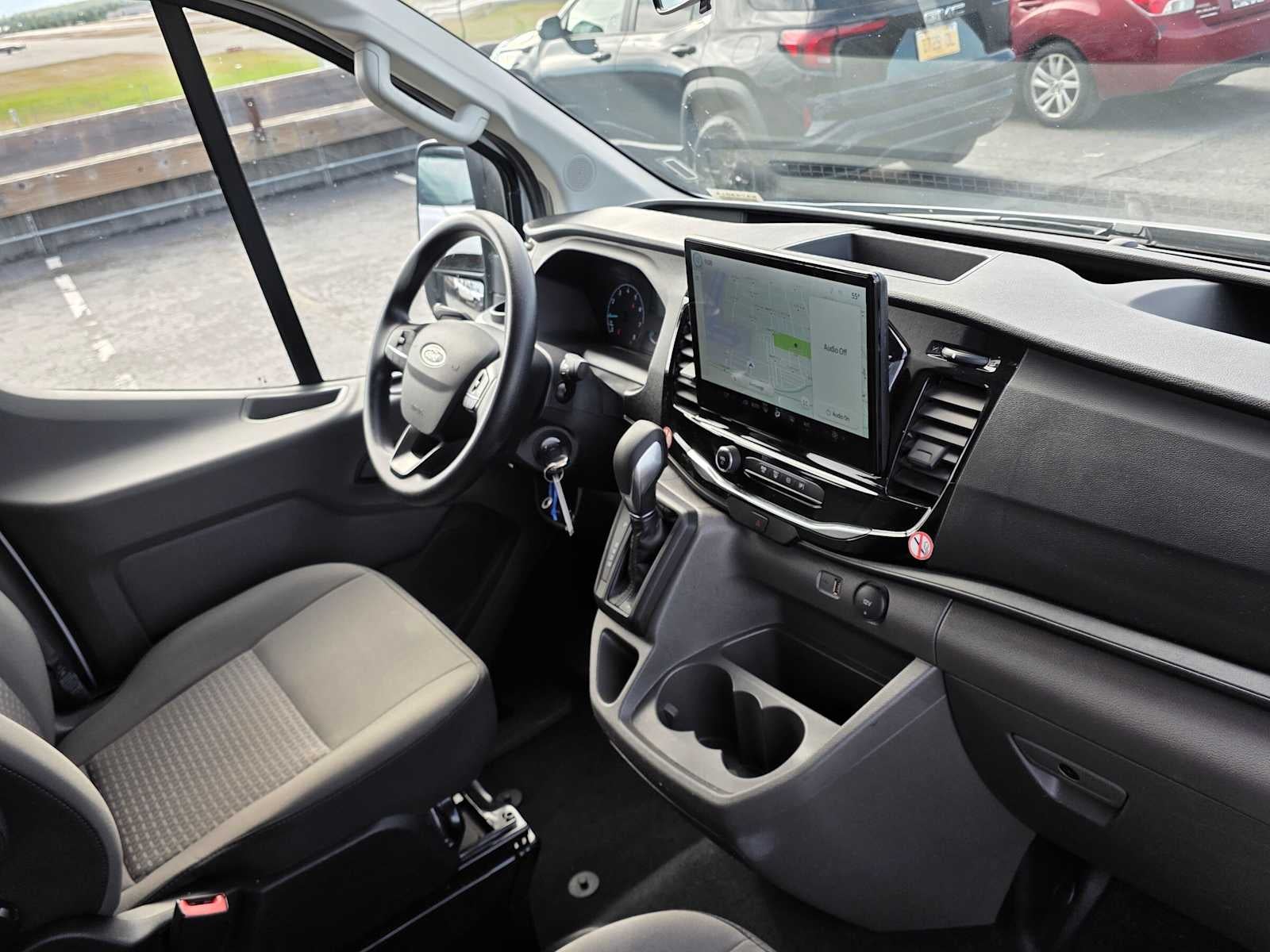 2024 Ford Transit Passenger Wagon XLT