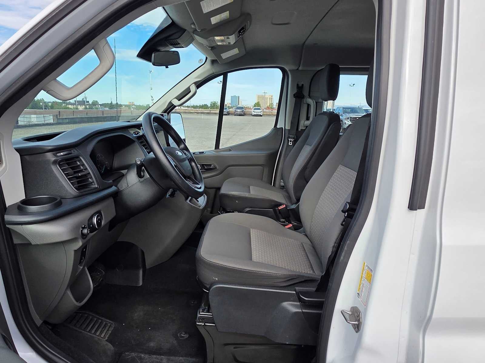 2024 Ford Transit Passenger Wagon XLT