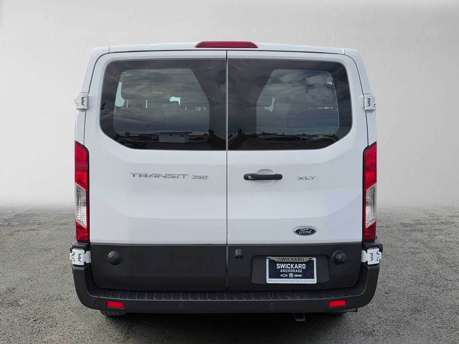 2024 Ford Transit Passenger Wagon XLT