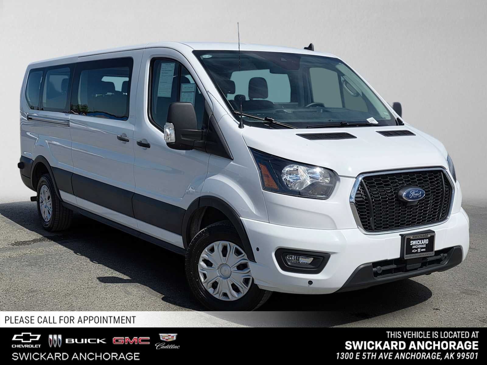 2024 Ford Transit Passenger Wagon XLT