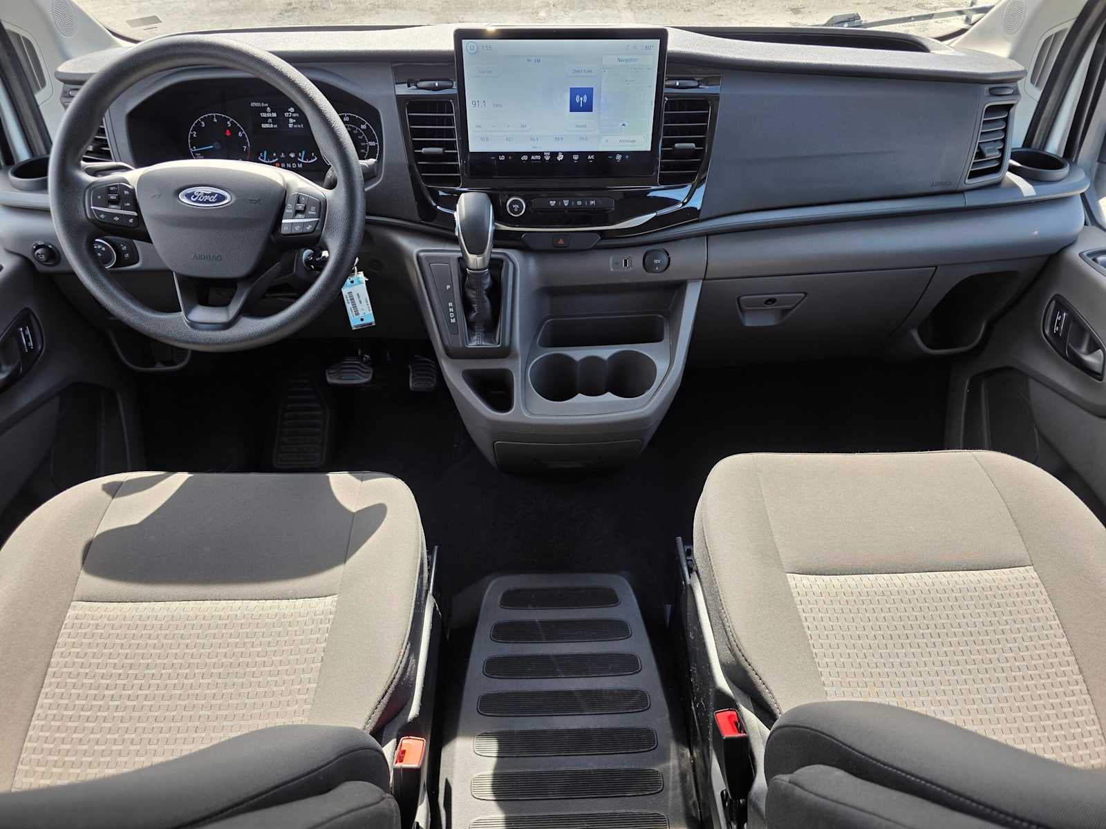 2024 Ford Transit Passenger Wagon XLT