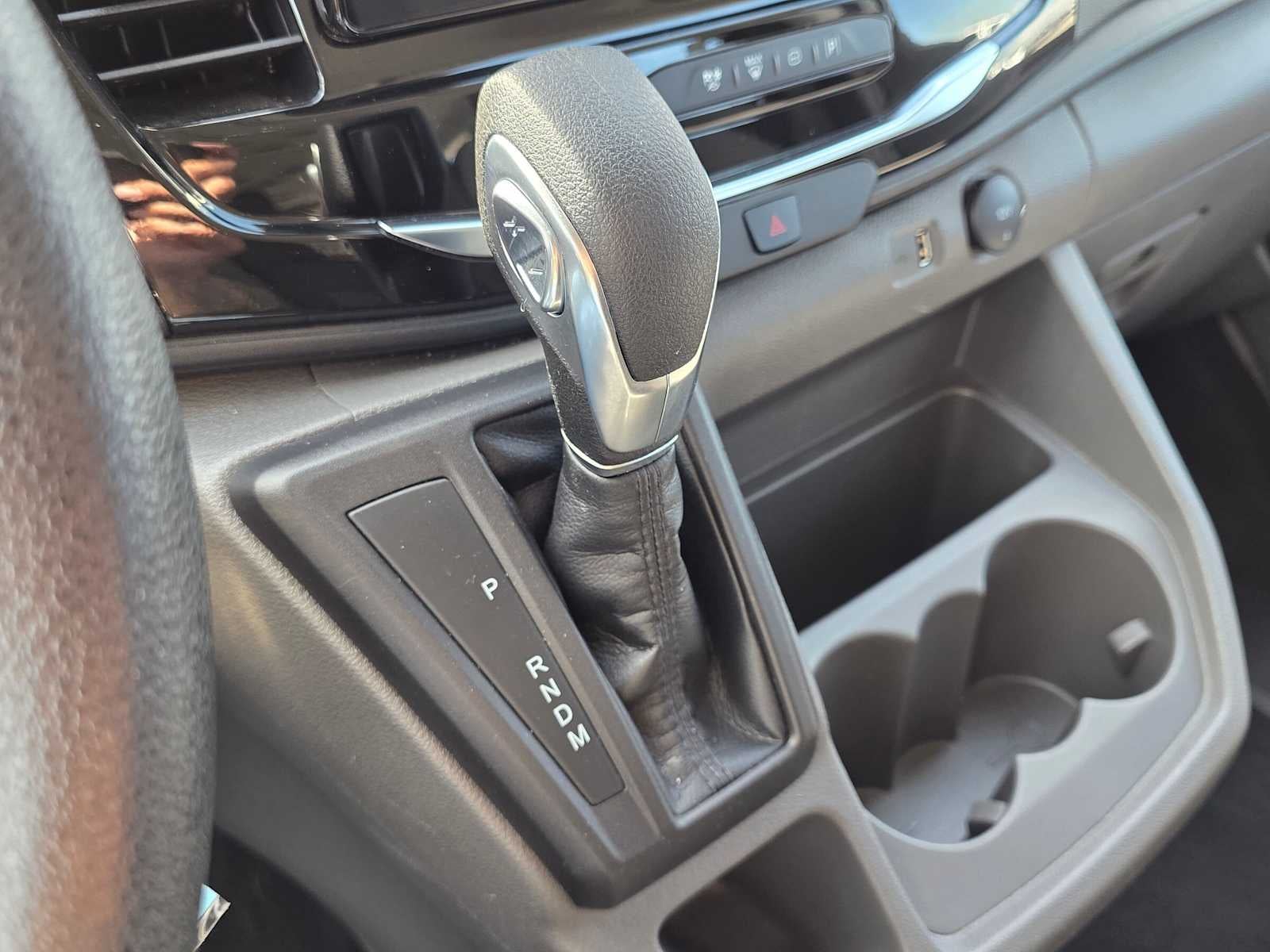2024 Ford Transit Passenger Wagon XLT
