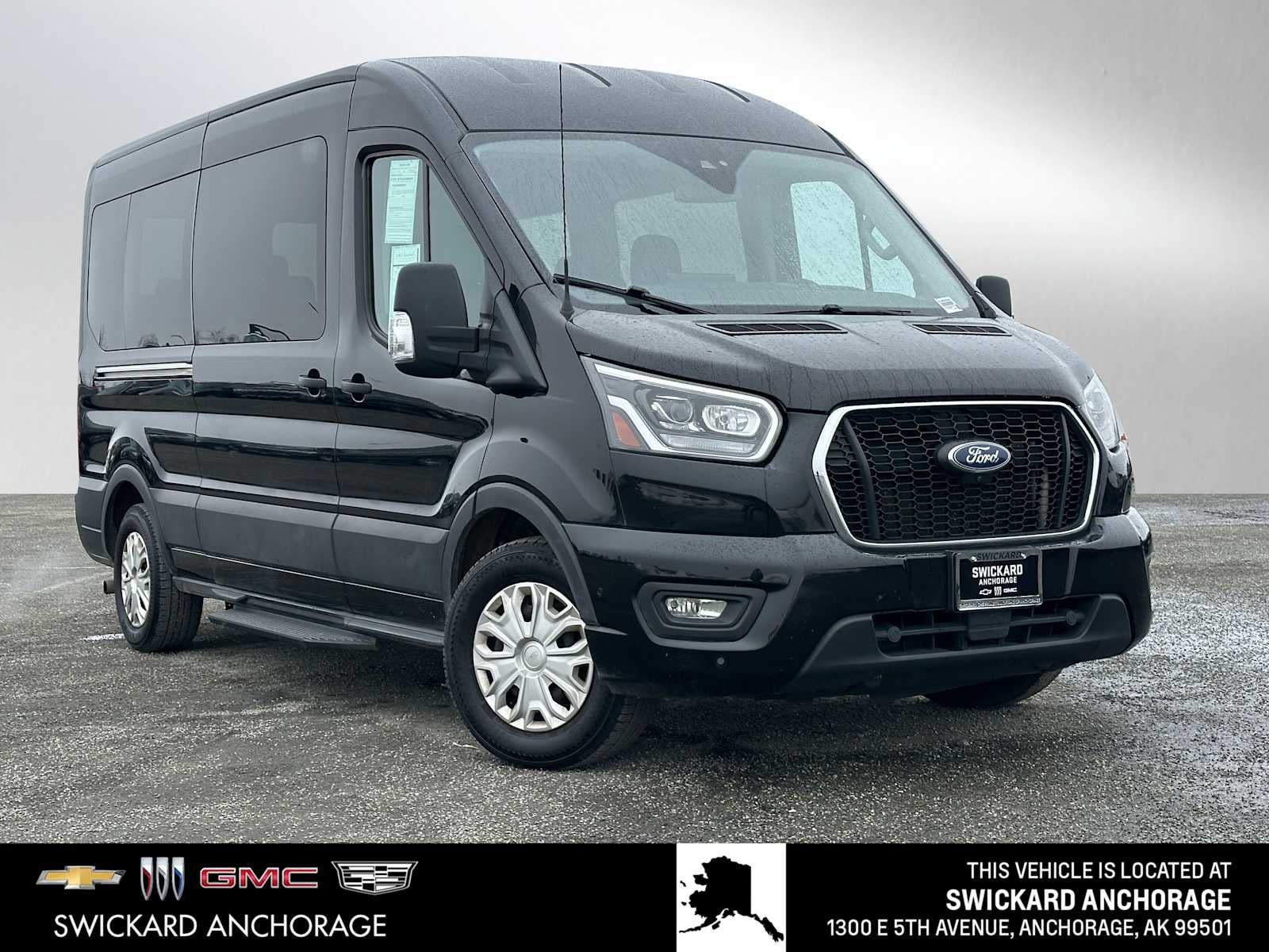 2023 Ford Transit Passenger Wagon XLT