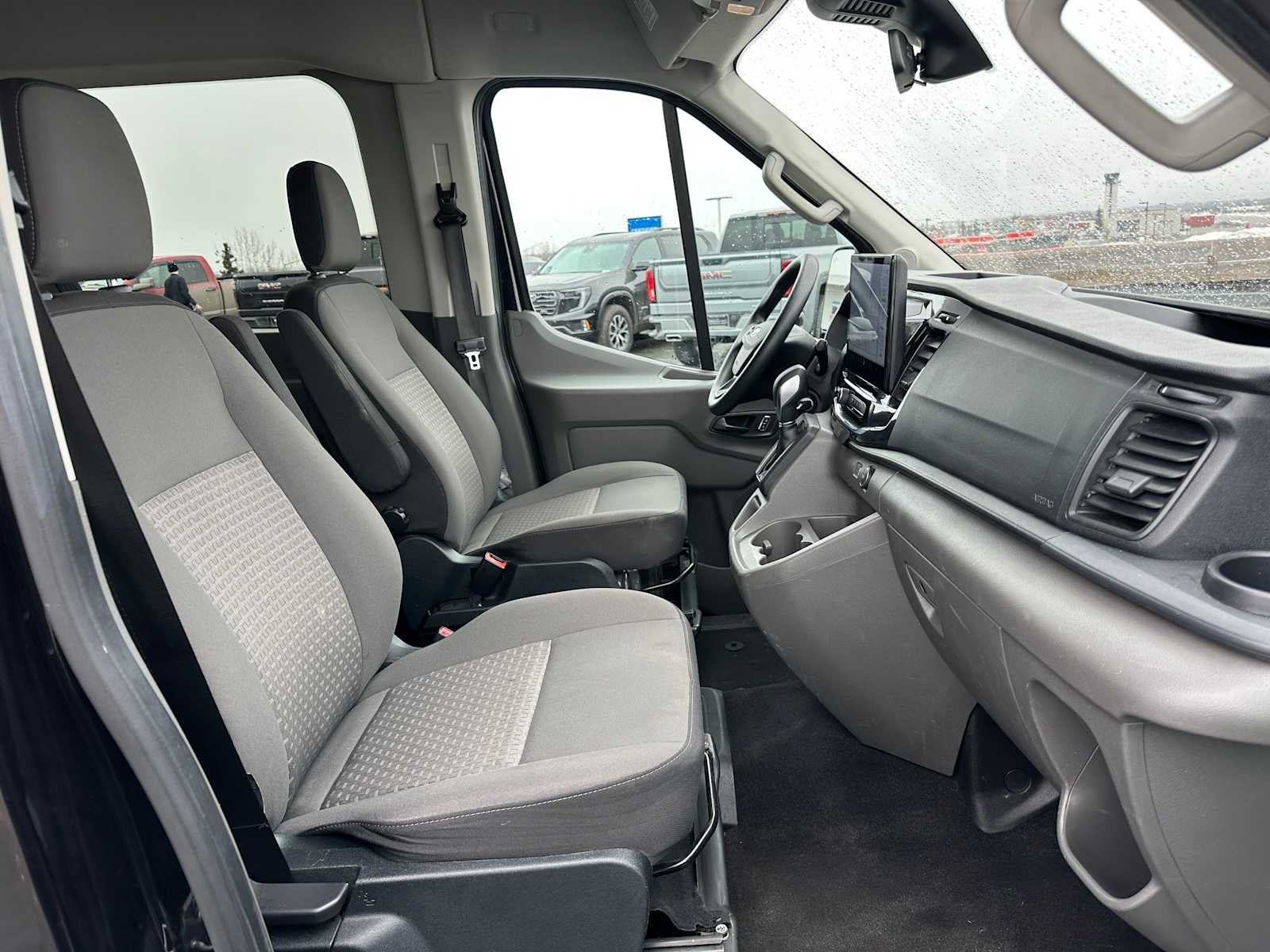 2023 Ford Transit Passenger Wagon XLT