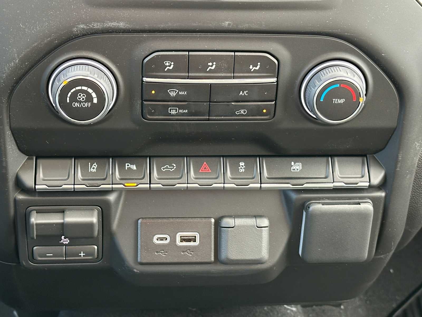 2026 Chevrolet Silverado 2500HD Custom