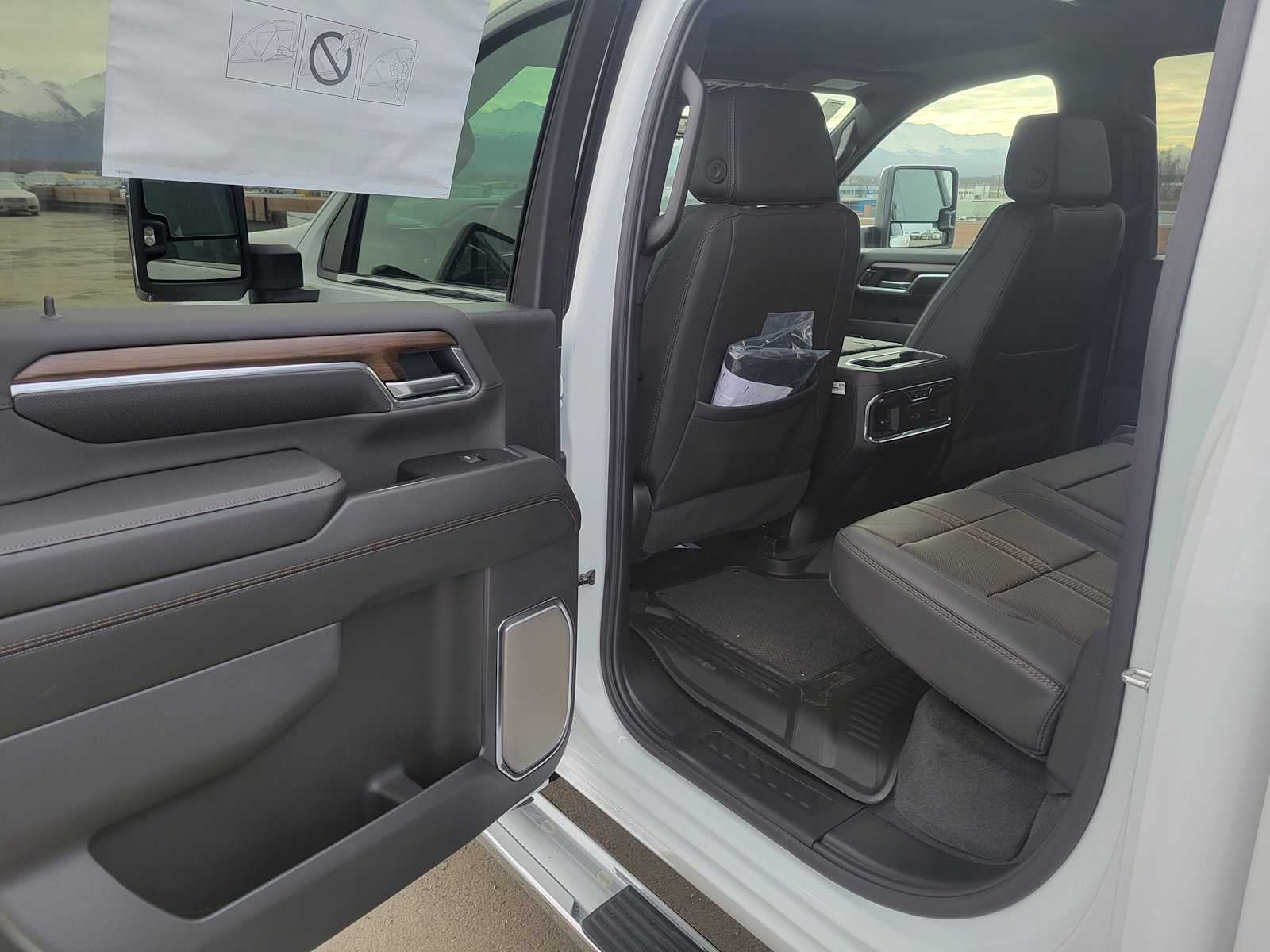 2025 Chevrolet Silverado 2500HD High Country