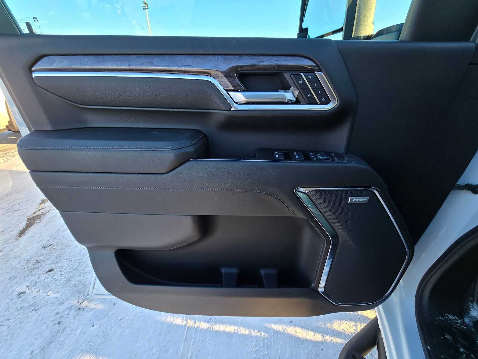 2025 Chevrolet Silverado 3500HD LTZ