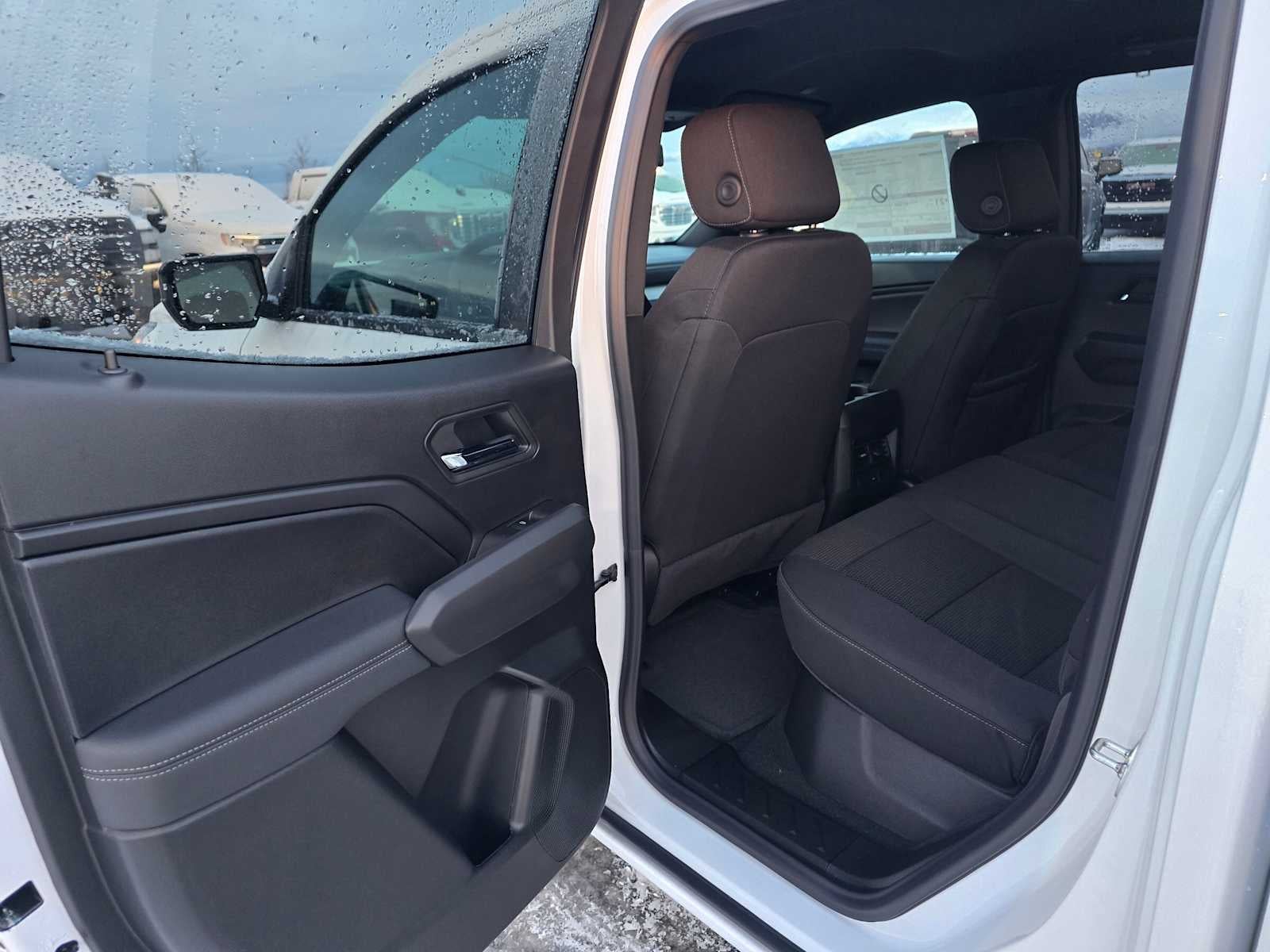 2024 Chevrolet Colorado 2WD LT